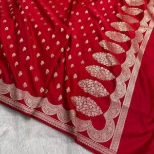 লাল শাড়ি