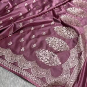 ডাস্টি রোজ কারার শাড়ি